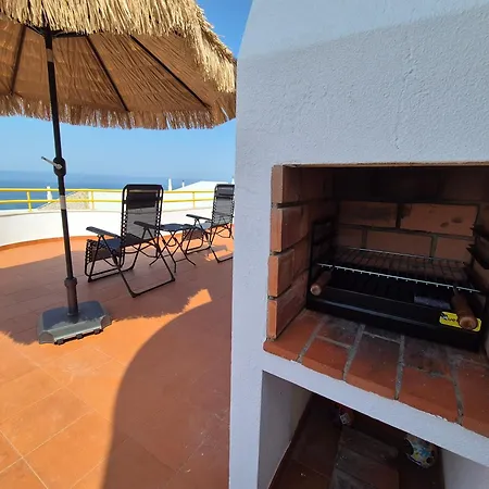 Brilhante - Large One Bedroom With Splendid Seaview *